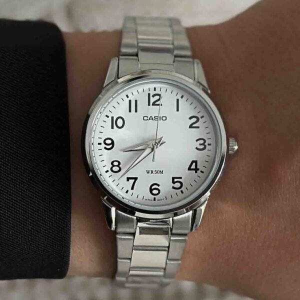 Casio LTP-1303D-7B Lady Classic