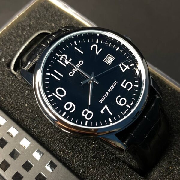 Casio MTP-V002L-1B Classic