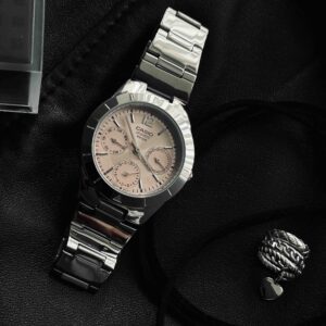 Casio LTP-2069D-4A Lady Classic