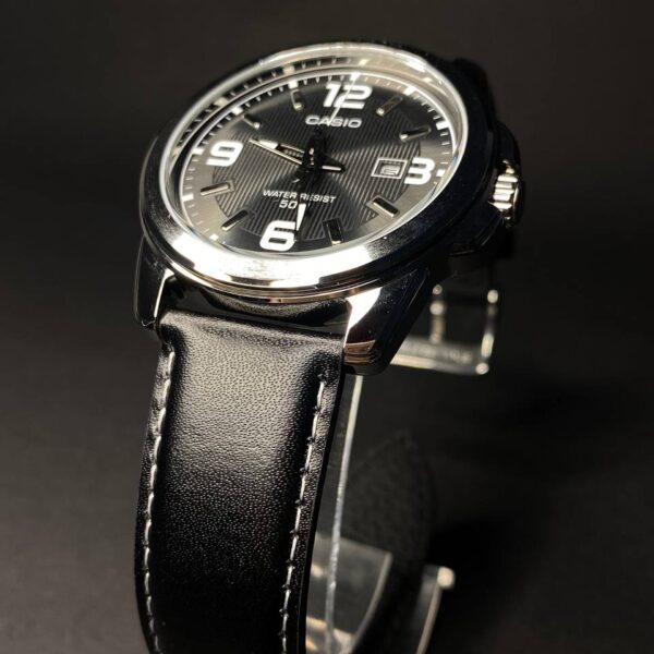 Casio MTP-1314L-8A Classic