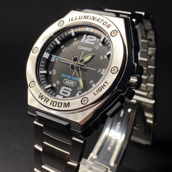 Casio MWA-100HD-1A Sport