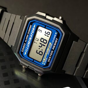 Casio F-105W-1A Digital Vintage