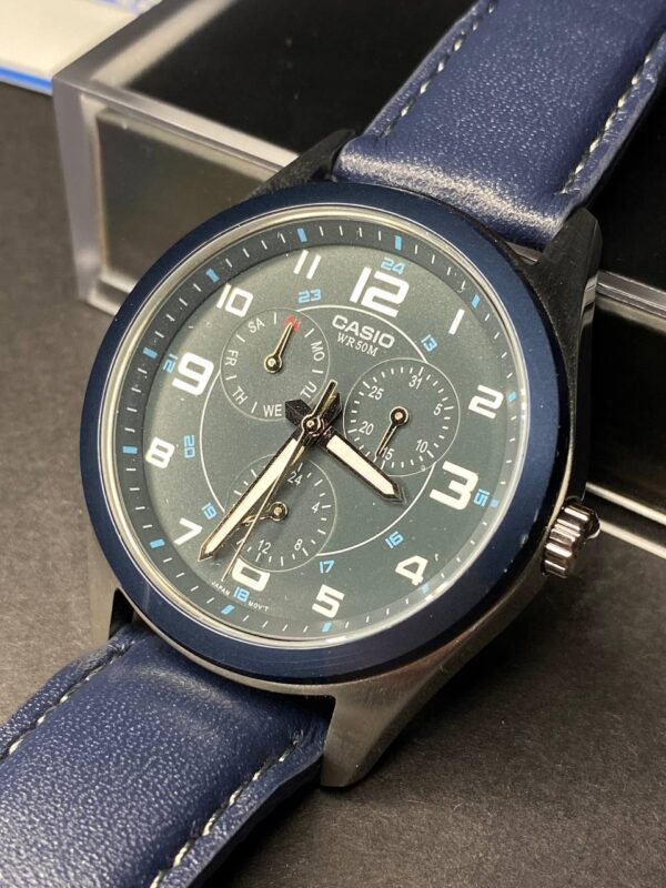 Casio MTP-1352L-2B Classic