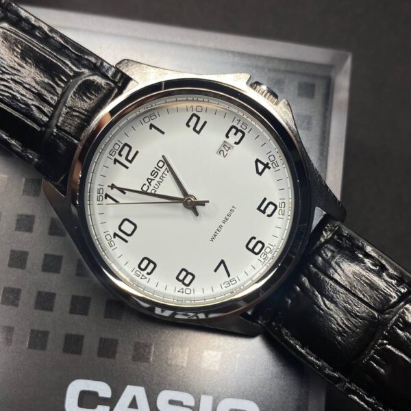 Casio MTP-1183E-7B Classic