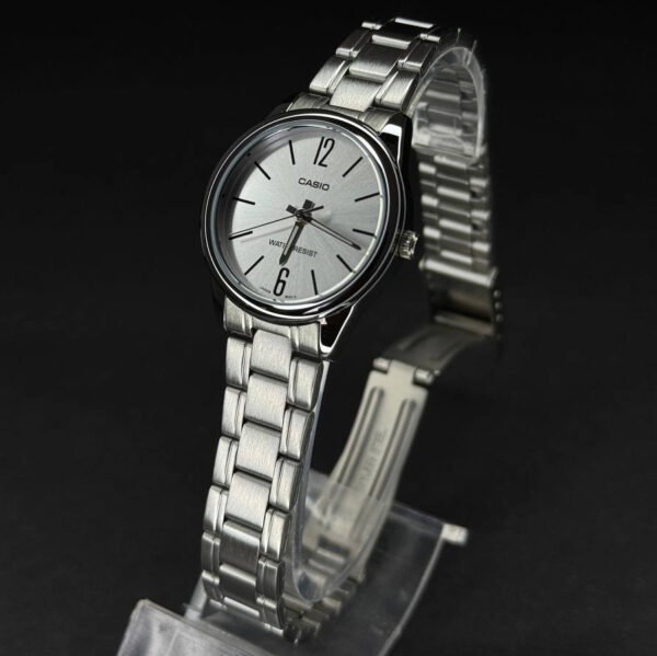 Casio LTP-V005D-7B Lady Classic