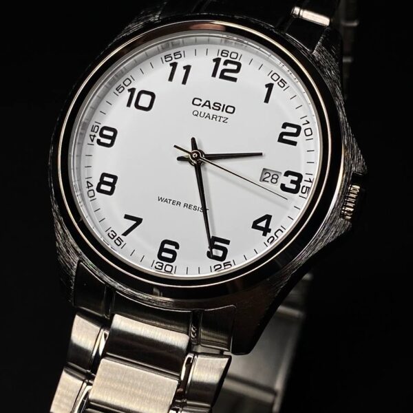 Casio MTP-1183A-7B Classic
