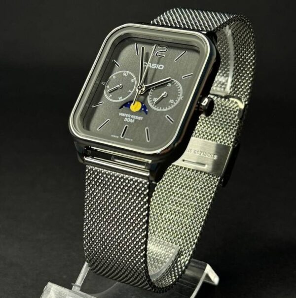 Casio MTP-M305M-8A Moonphase