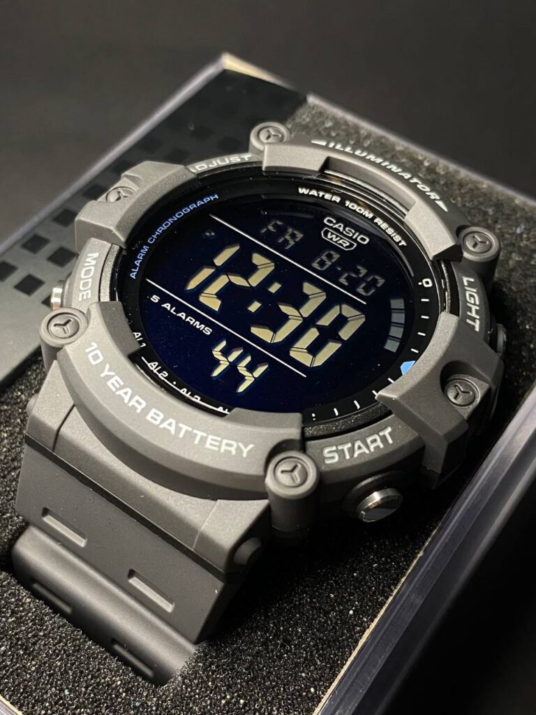 AE-1500WH-8B